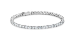 DeBeers Forevermark 18 Karat White Gold Line Bracelet DeBeers Forevermark 18 Karat White Gold Line Bracelet